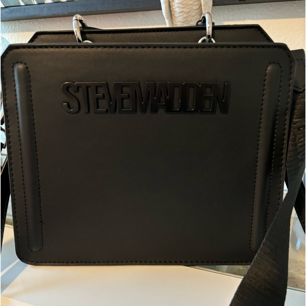 Steve Madden Bevelynn Black Satchel.